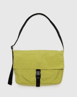 Baggu Nylon Messenger Bag Lemongrass