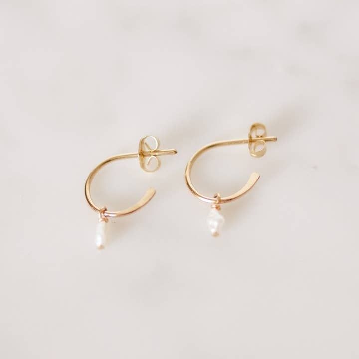 Aerlume Rice Pearl Hoops