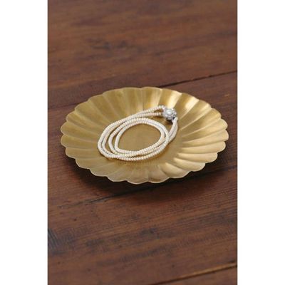 Brass Petal Tray Medium 5&quot;