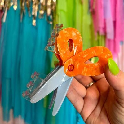 The Peach Fuzz Scissors Hair Claw