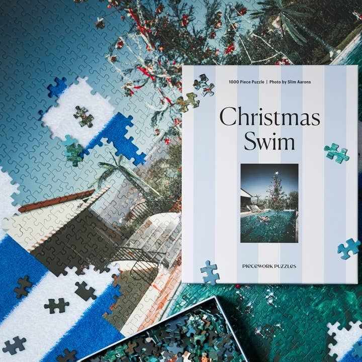 Piecework Puzzles Christmas Swim