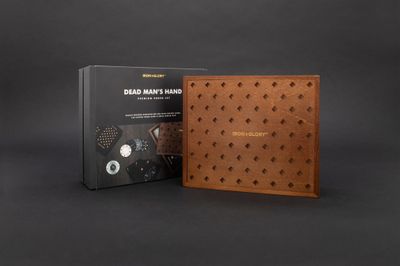 Iron &amp; Glory Dead Man's Hand Poker Set