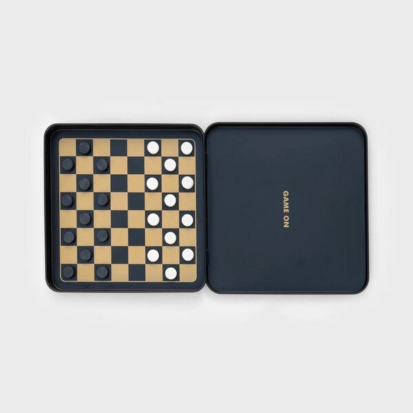 Iron &amp; Glory Game On Checkers