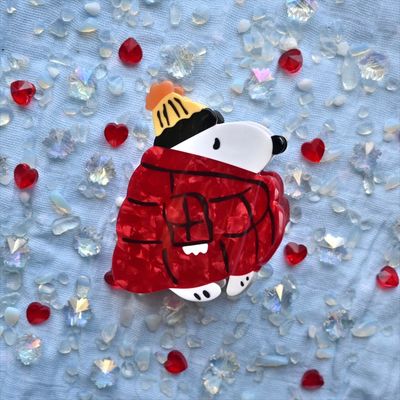 Tiny Made Snoopy Hair Claw