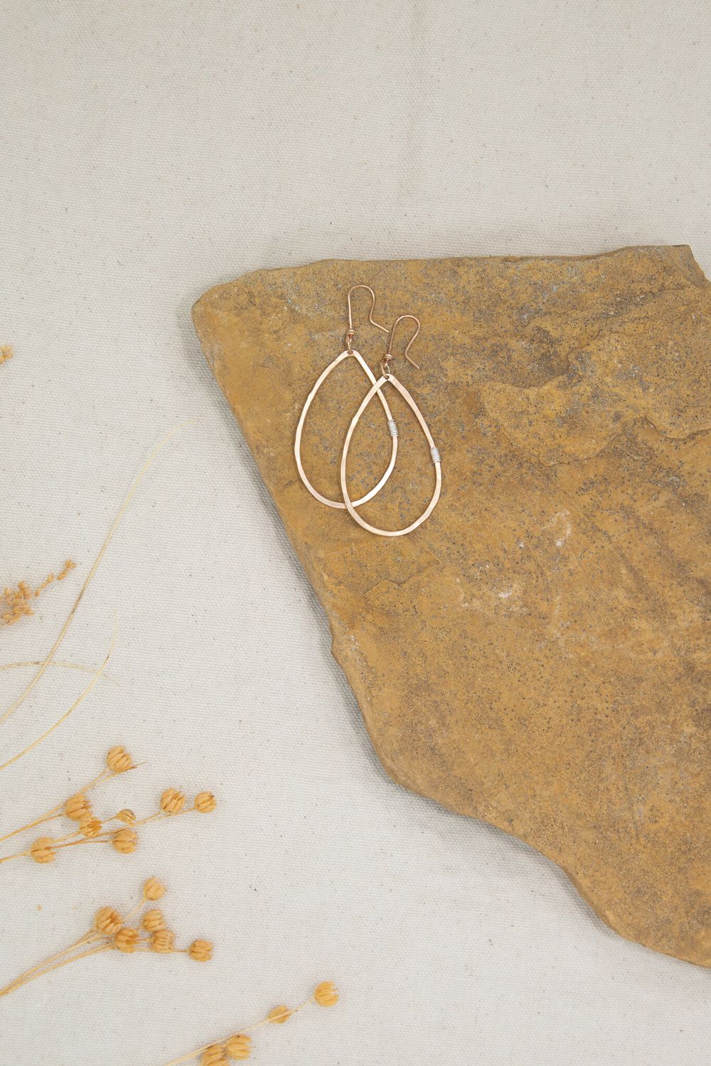 Lonewolf Classic Teardrop Gold