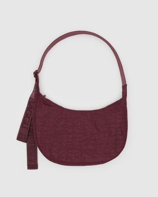 Baggu Medium 47&quot; Nylon Crescent Bag Mahogany