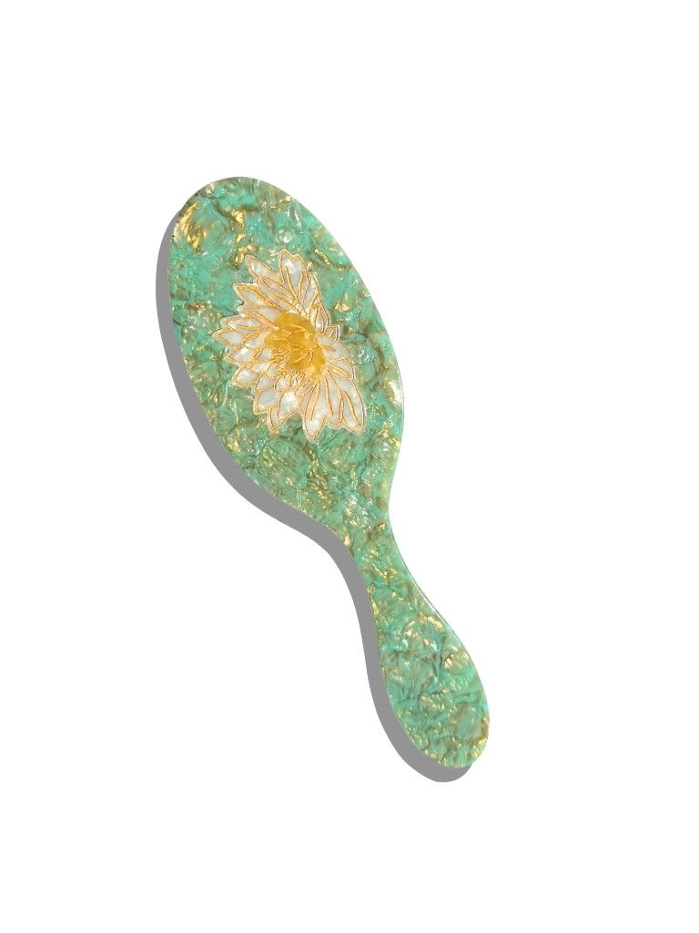 Solar Eclipse 2-1 Daily Hair Brush Waterlily