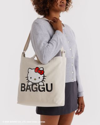 Baggu Horizontal Zip Duck Bag Hello Kitty