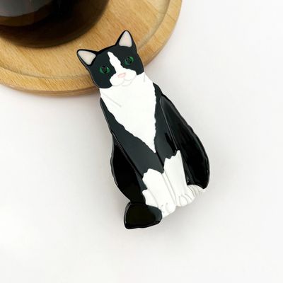 Black &amp; White Cat Hair Claw
