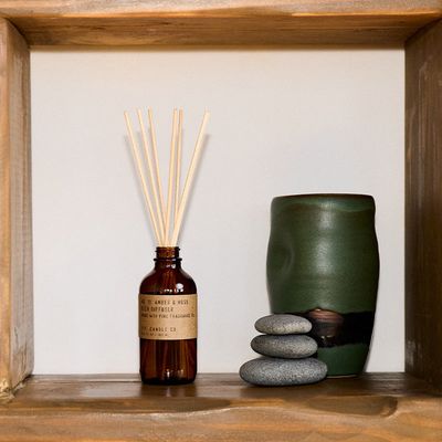 Amber &amp; Moss – Reed Diffuser