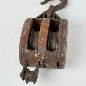 Vintage Block &amp; Tackle