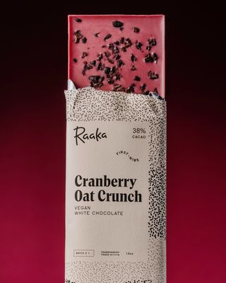 Raak Cranberry Oat Crunch White Chocolate Bar