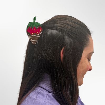 Midi Chocolate Covered Strawberry Hair Claw