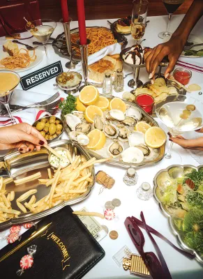 Romaine Holiday1000 Piece Puzzle