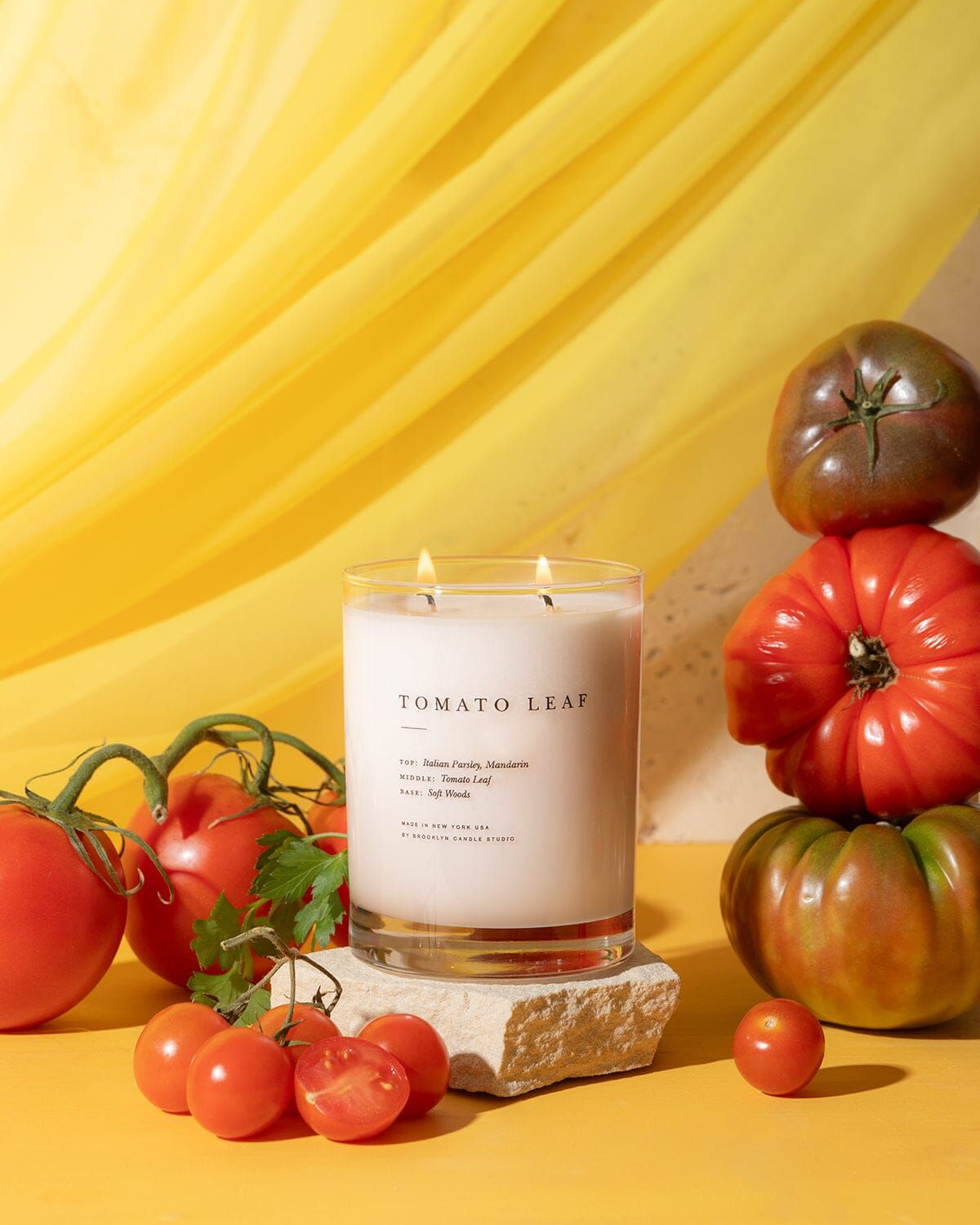 Classic 2-Wick Candle Tomato Leaf
