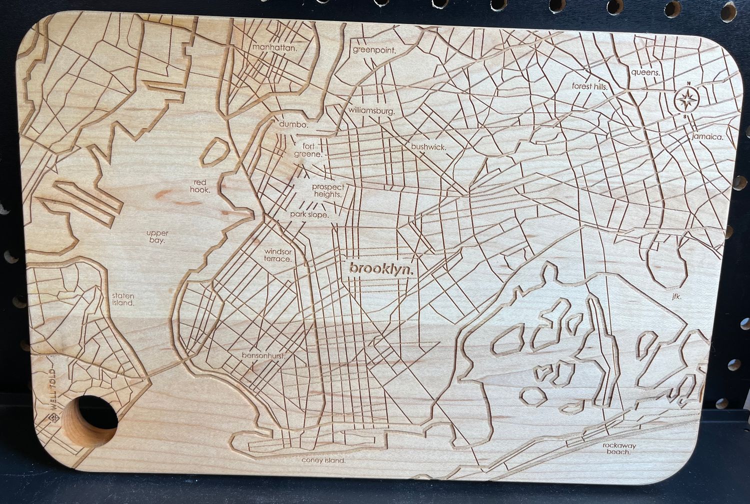 Brooklyn Maple 12x8 Custom Etched - U.S. City / Town Map - Radius Boards