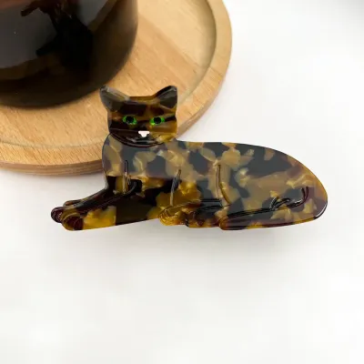 Sitting Cat Hair Claw Ocelot