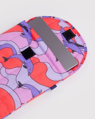 Baggu Puffy Laptop Sleeve Dolphins 13"14"
