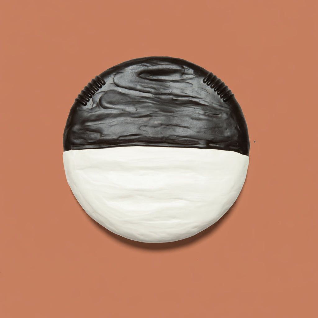 Bubbies Black &amp; White Cookie Teether