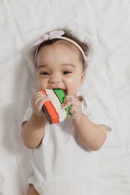 Ruby’S Rainbow Cookie Teether