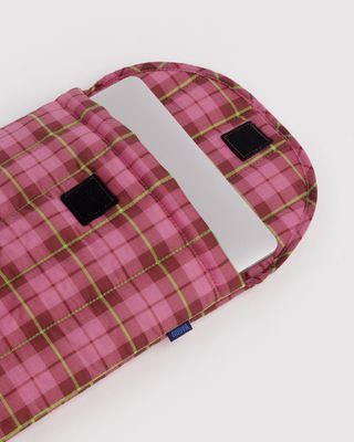 Baggu Puffy Laptop Sleeve Azalea Pink Tartan 13"14"