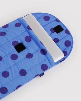 Baggu Puffy Laptop Sleeve Blue Polka Dot 16"