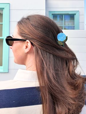 Hydrangea Baby Blue Claw Hair Clip
