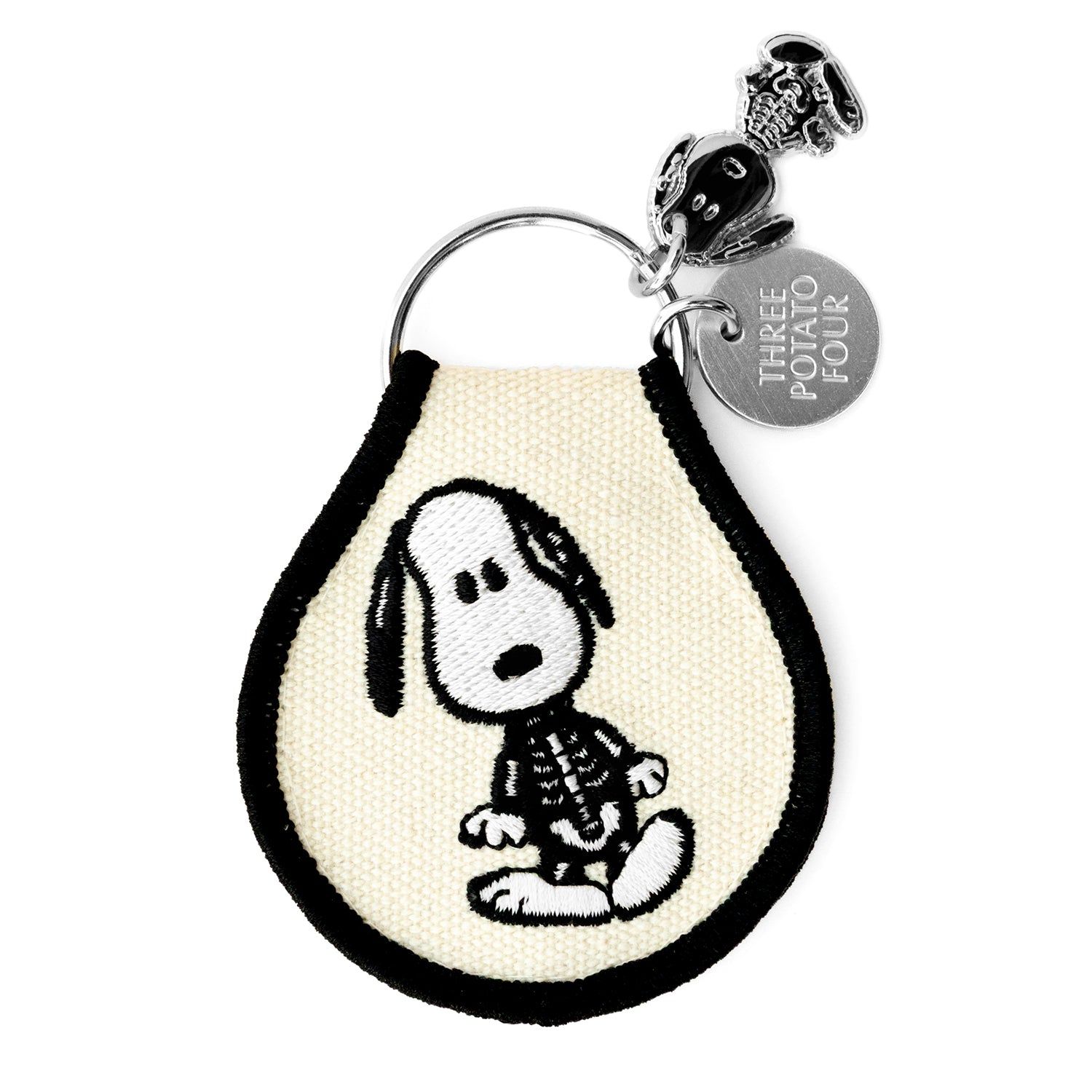 3P4 X Peanuts® Halloween - Snoopy Skeleton Patch Keychain
