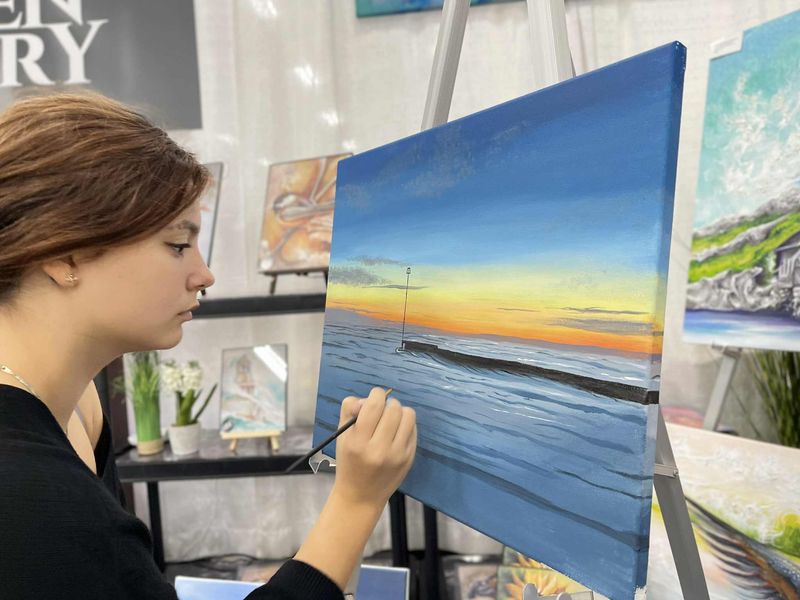 British International Artist Sienna Smith