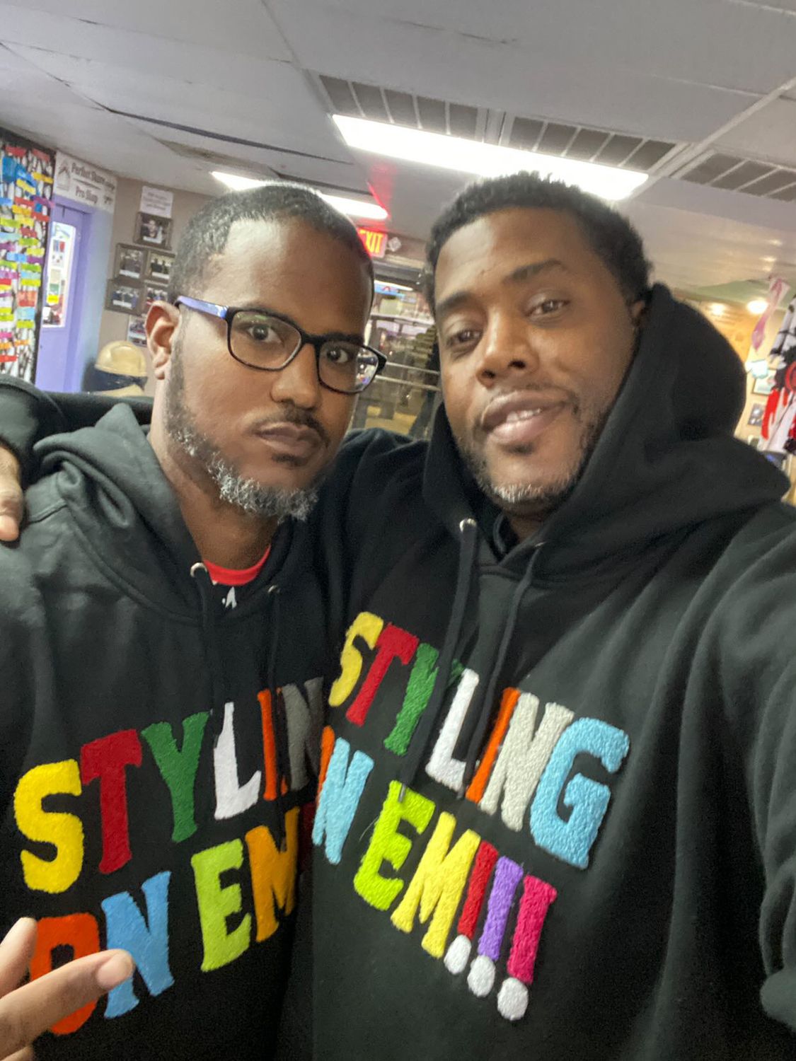 PULL OVER HOODY