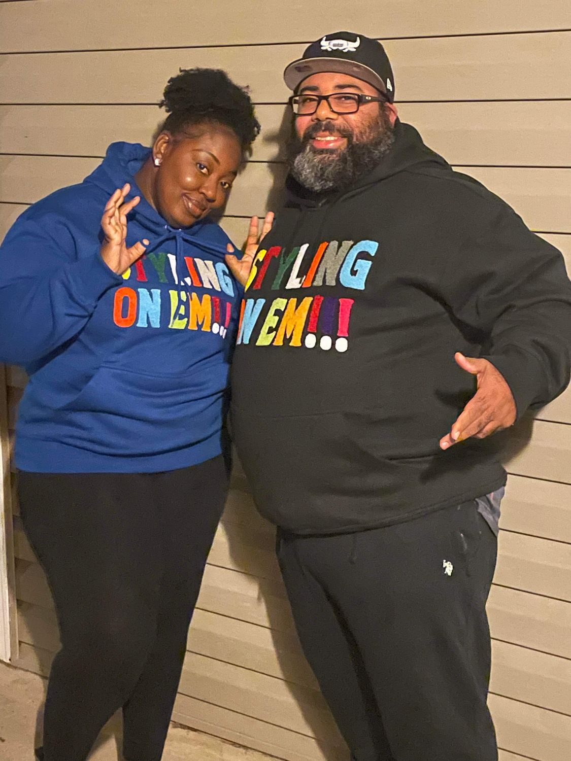 PULL OVER HOODY