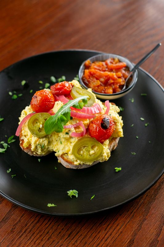 egg &amp; herb mayo scramble
