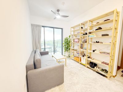 Unique 2 Room For Rent at Fourth Avenue Residences!