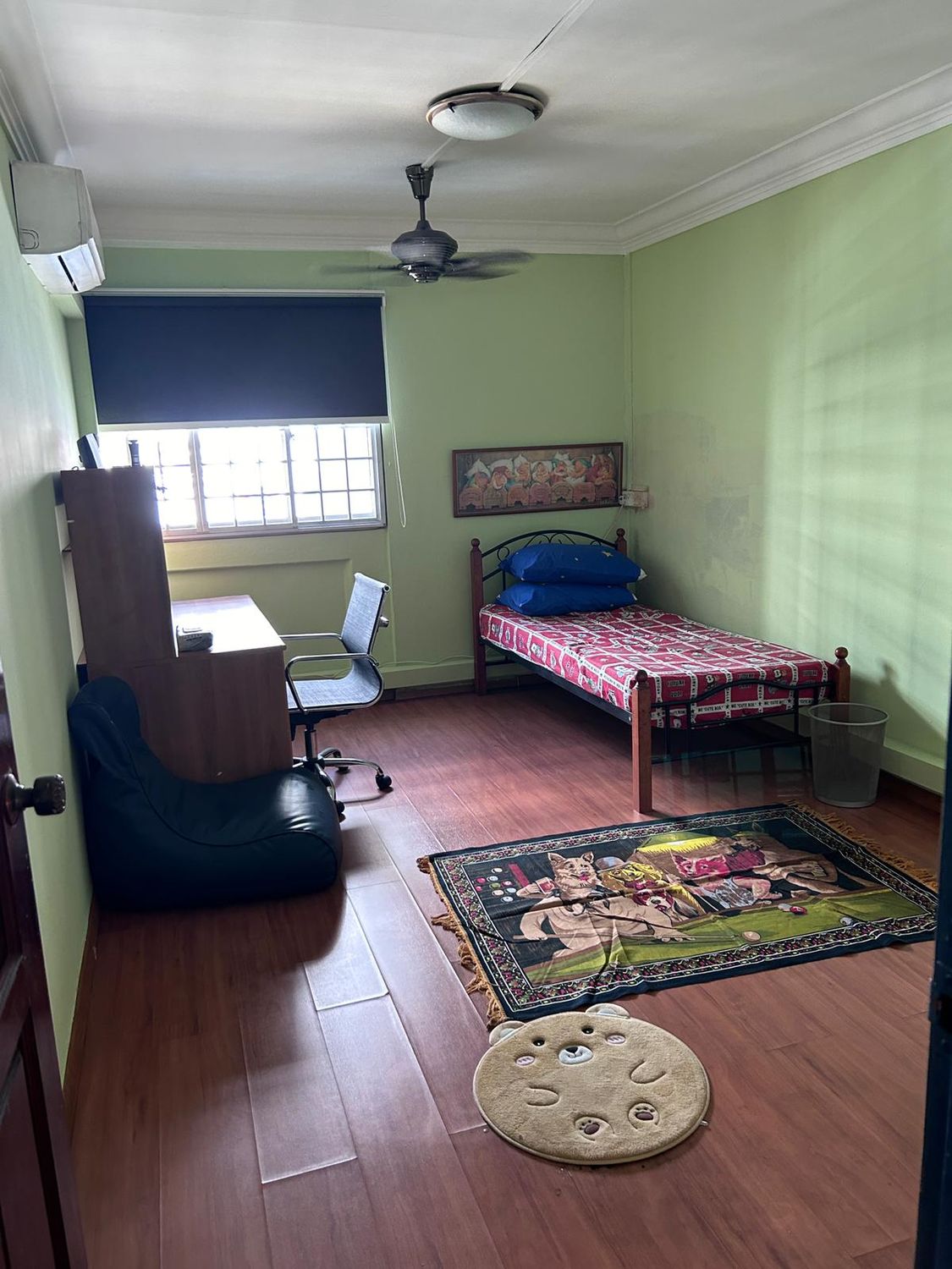 Yishun MRT Common Room