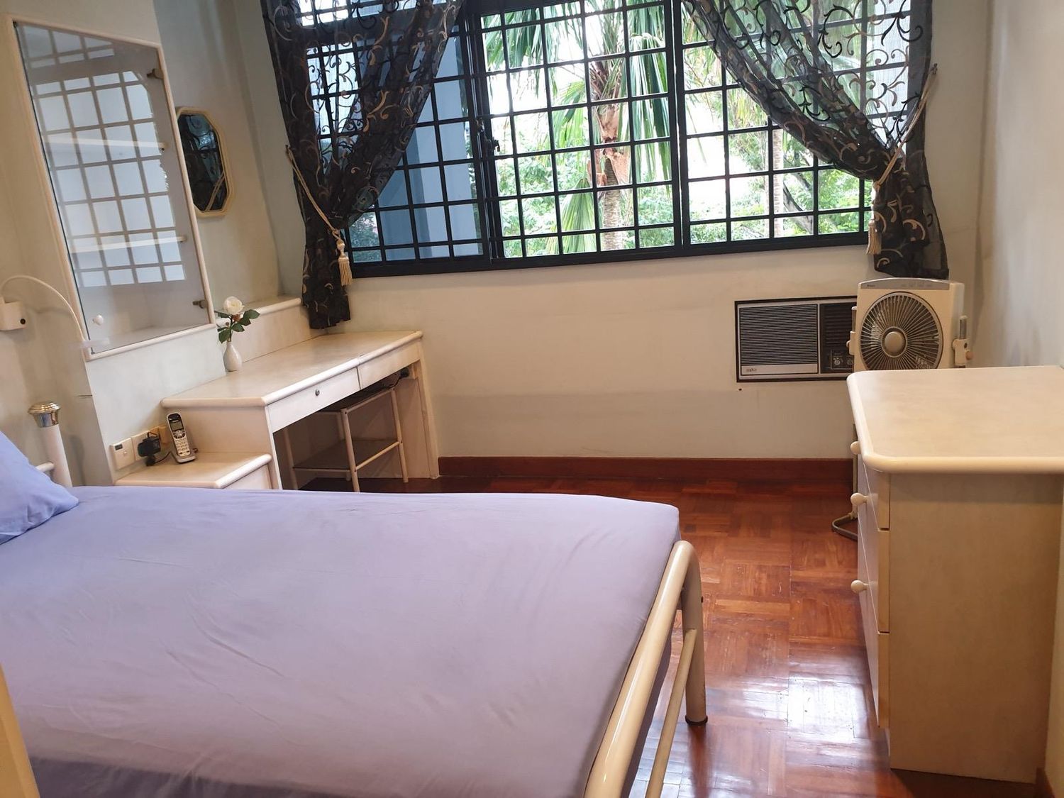 Marymount MRT Common Room