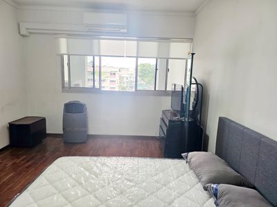 Eunos MRT Master Room