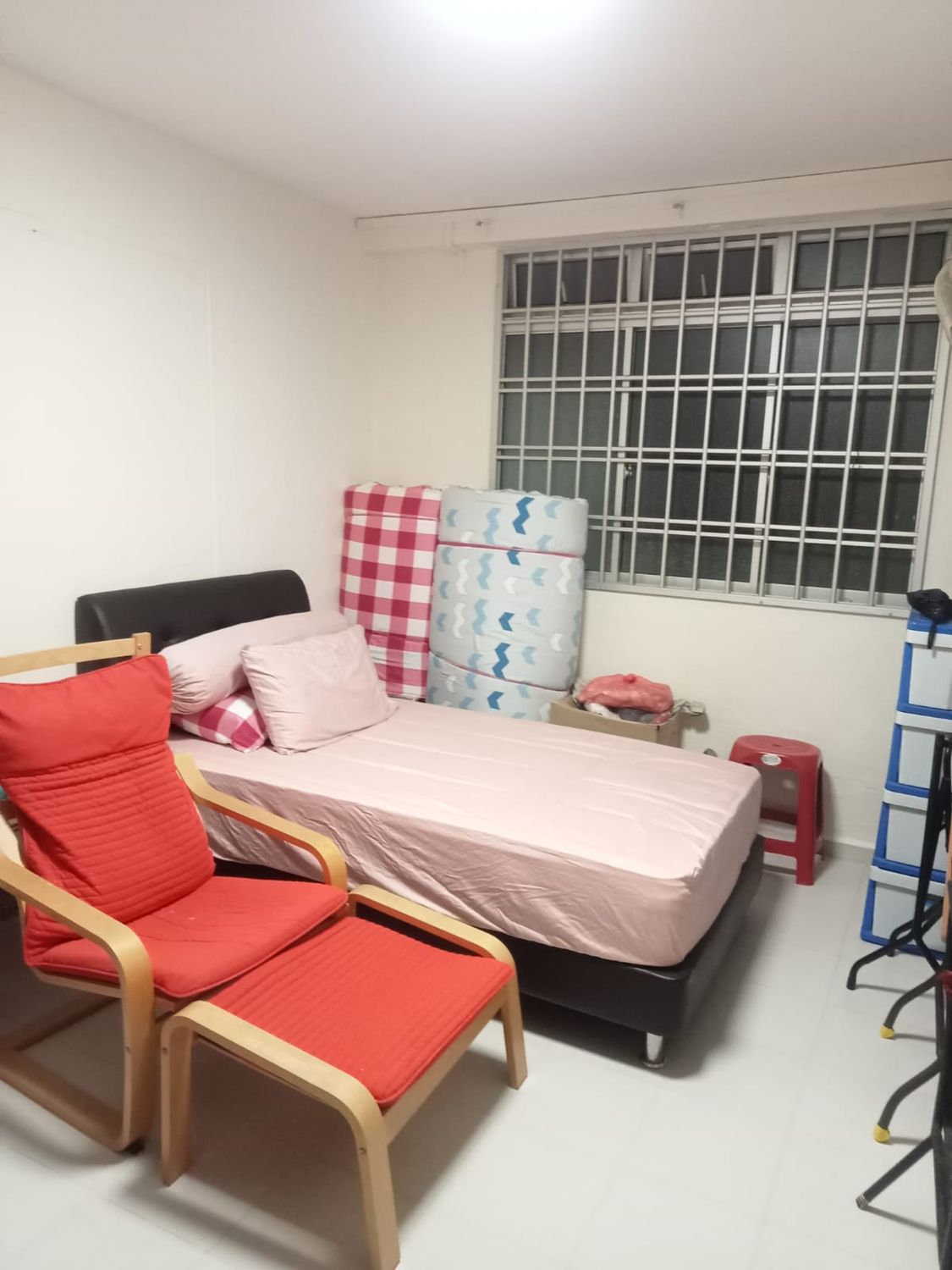 Ang Mo Kio MRT Common Room