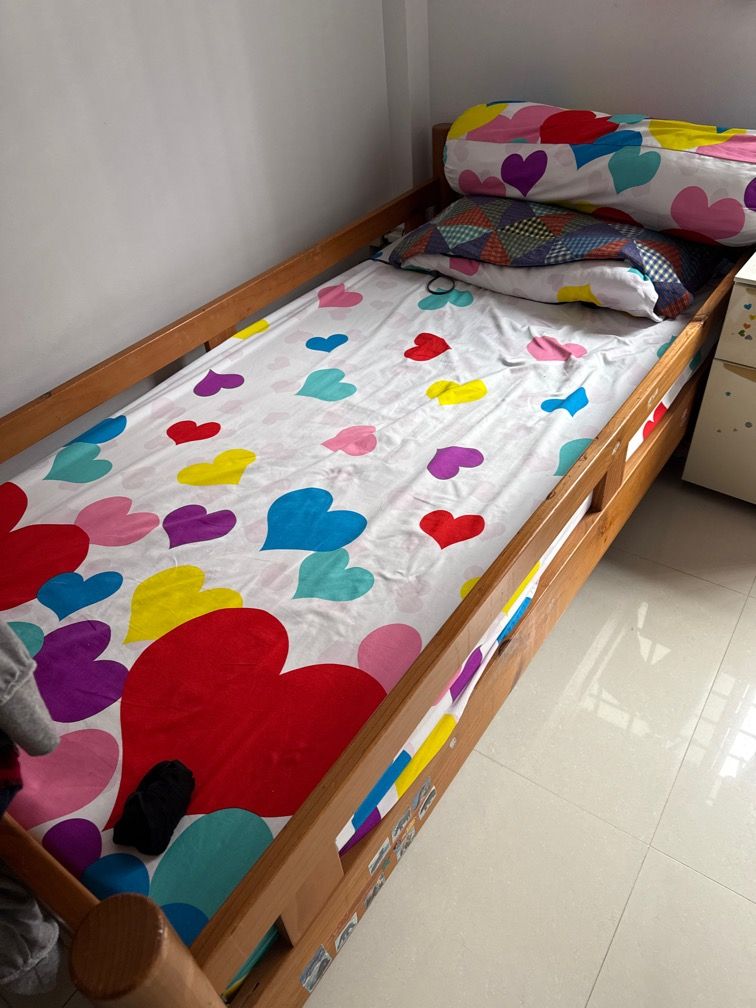 Hougang MRT Common Room