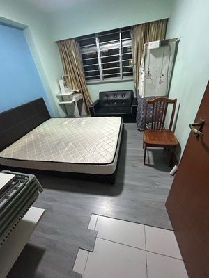 Yishun MRT Common Room