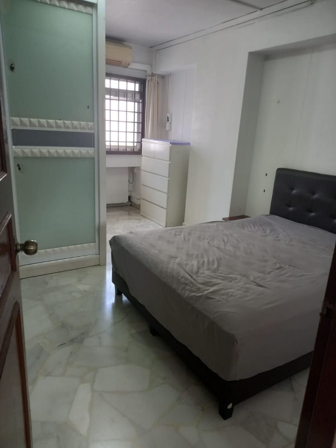 Pioneer MRT Master Room
