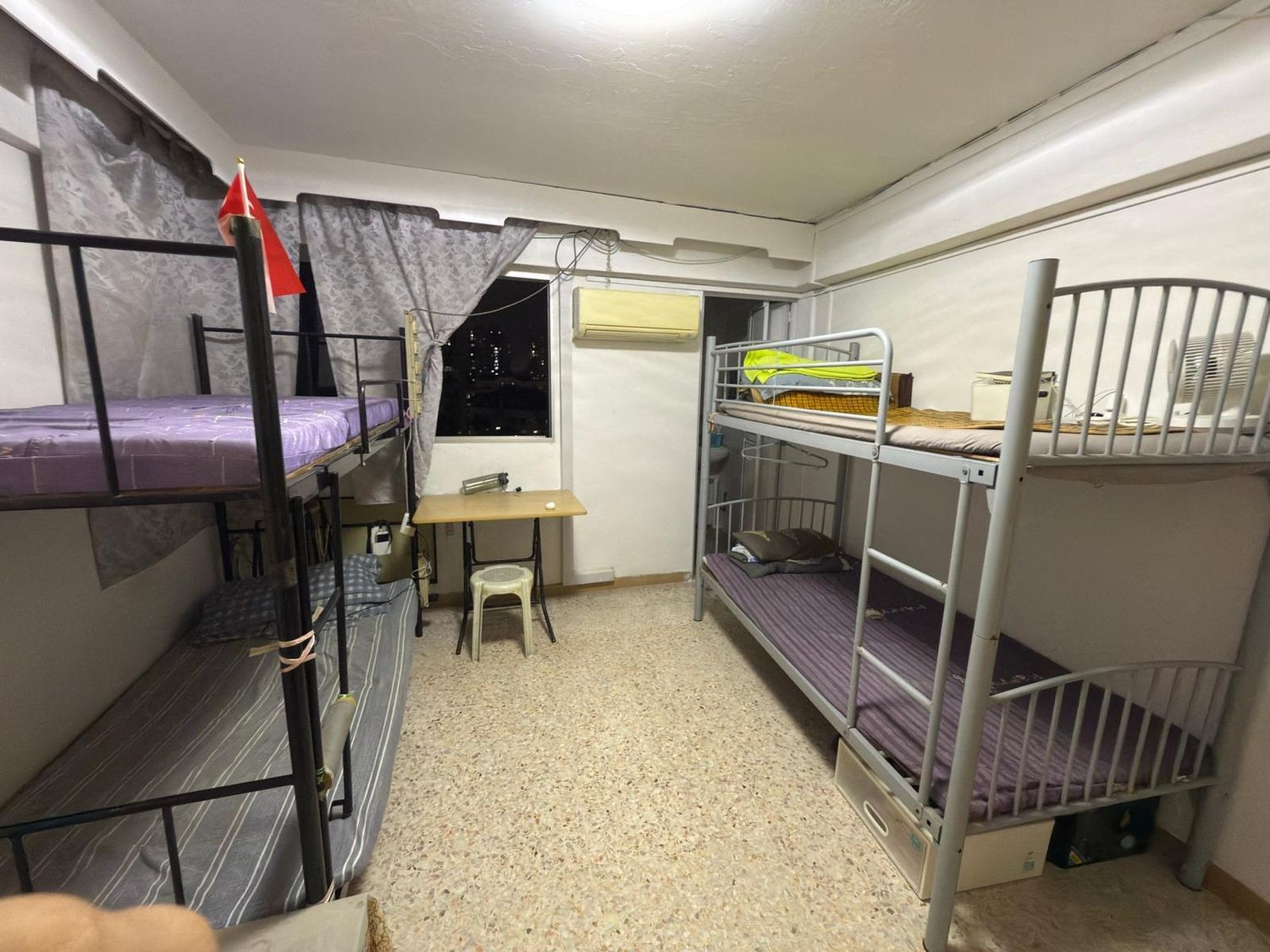 (Room Sharing) Jurong East MRT Master Room