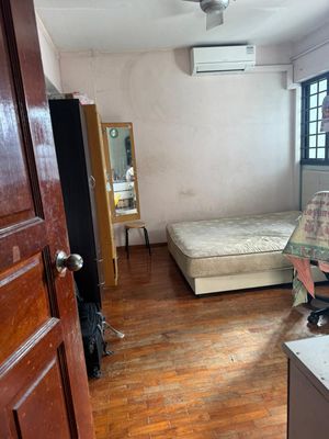 Common Room Near Chinese Garden MRT