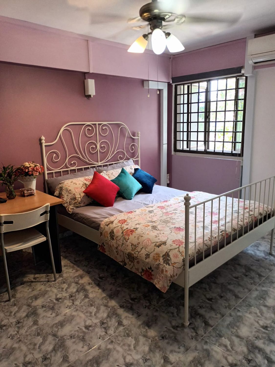 Hougang MRT Master Room