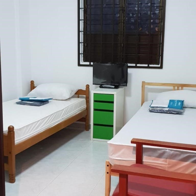 (Room Sharing) Bedok MRT Common Room
