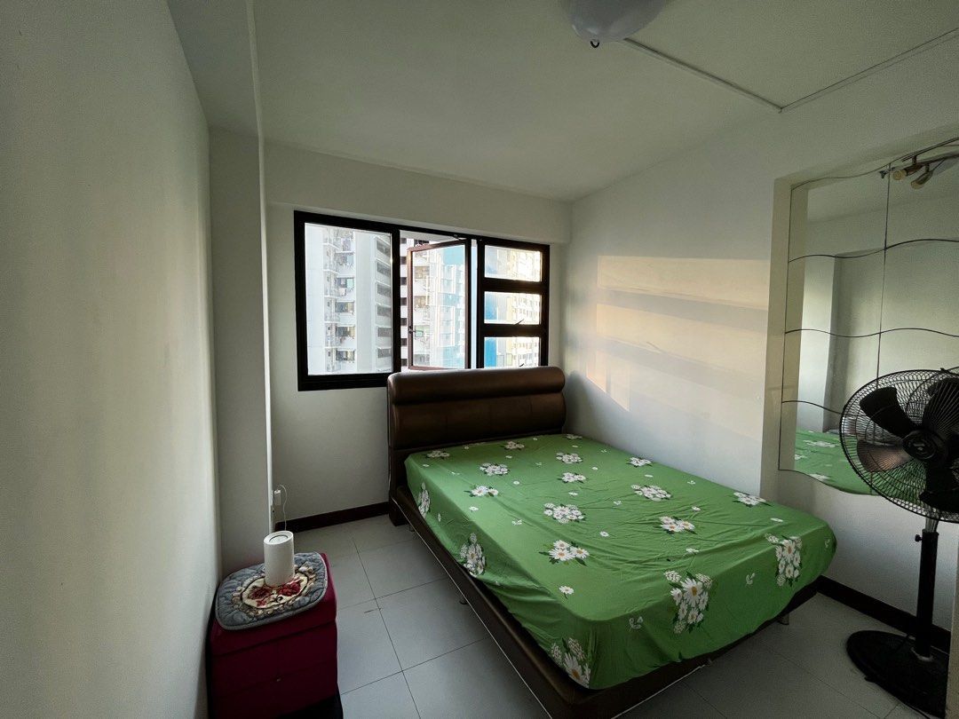Yishun MRT Common Room