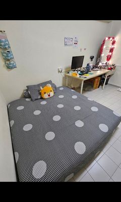 Commonwealth MRT Common Room