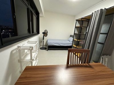 Lakeside MRT Common Room