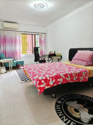 Chinatown MRT Common Room
