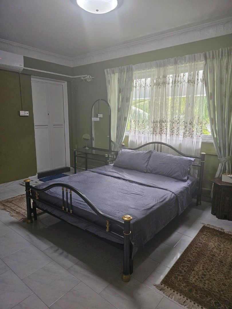 Pasir Ris MRT Master Room