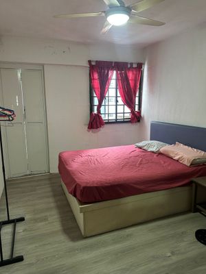 Yishun MRT Master Room